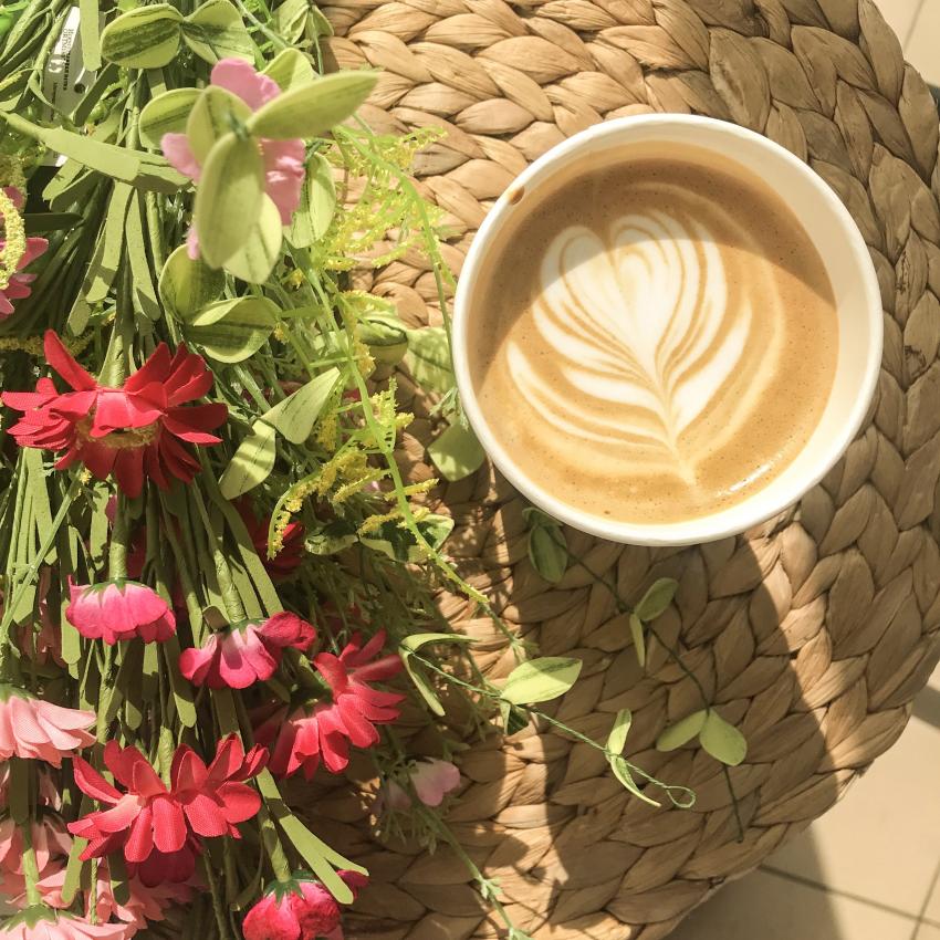Москва<br/>Coffee Staton<br/>220 руб/ч